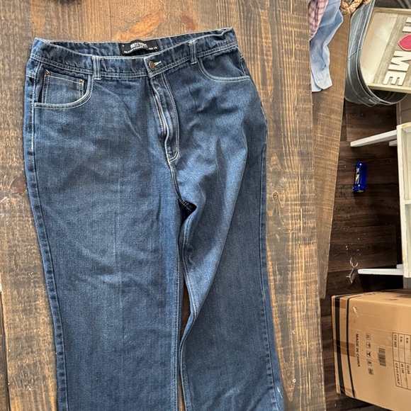 Men's Relaxed Fit Jeans in Dark Blue - Picture 1 of 4